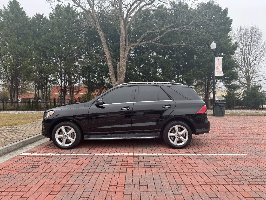 Used 2018 Mercedes-Benz GLE 350 image 3