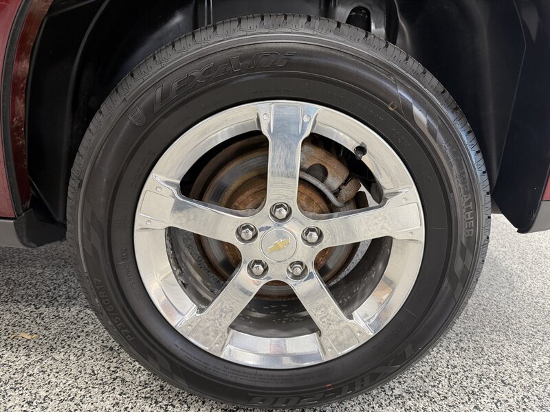 Used 2007 Chevrolet Equinox LS AWD/4WD image 23
