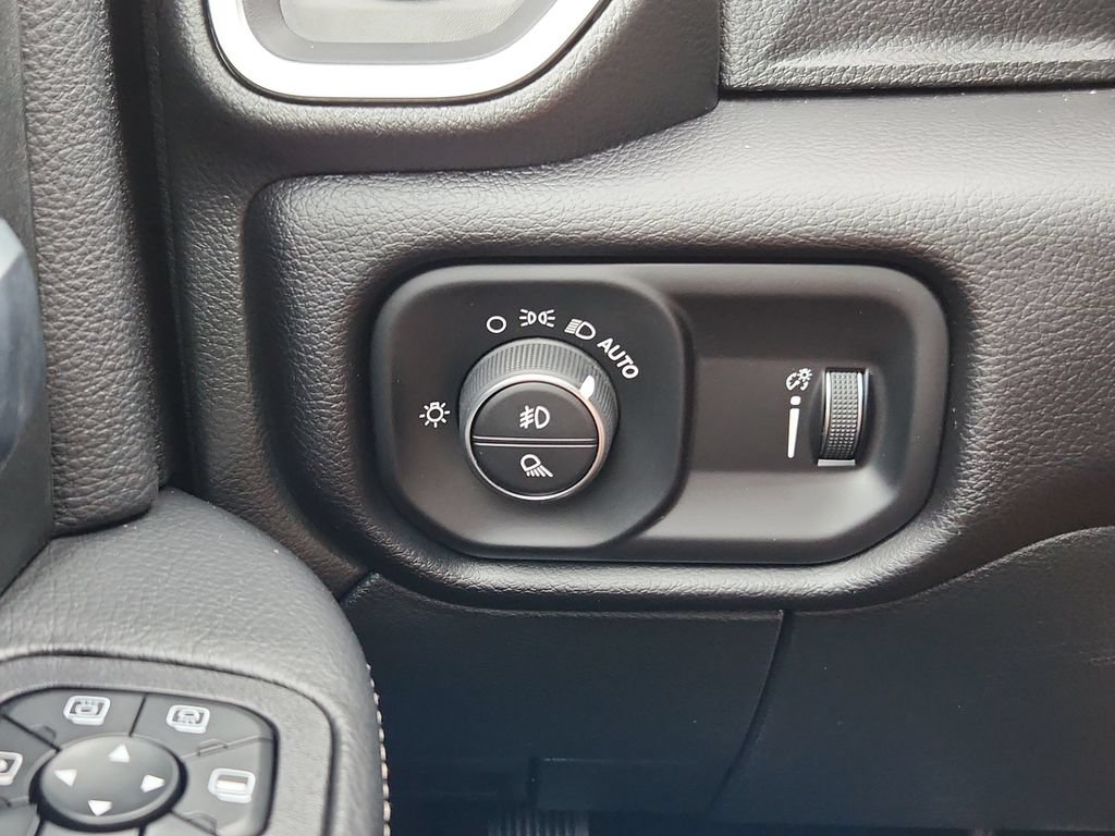 Used 2026 RAM 2500 Big Horn AWD/4WD image 23