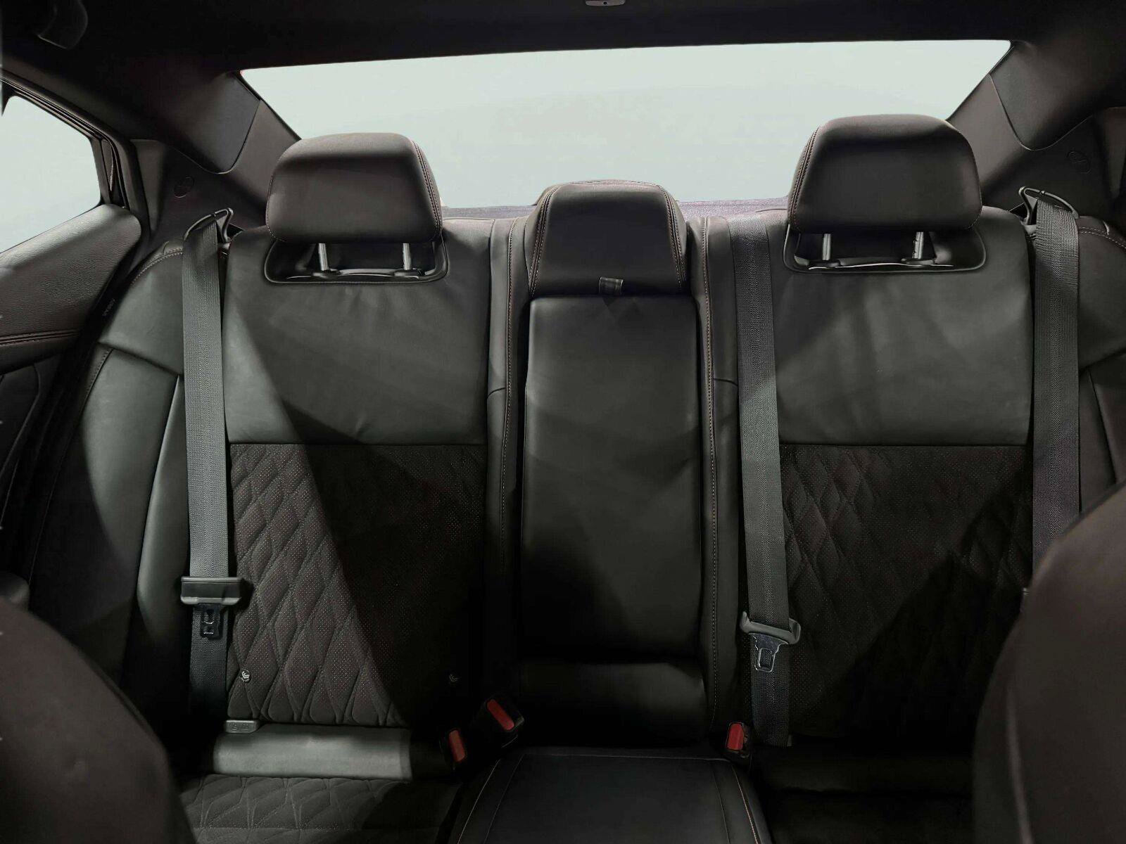 Used 2021 Nissan Maxima SR w/ Sport Mat Group FWD image 43