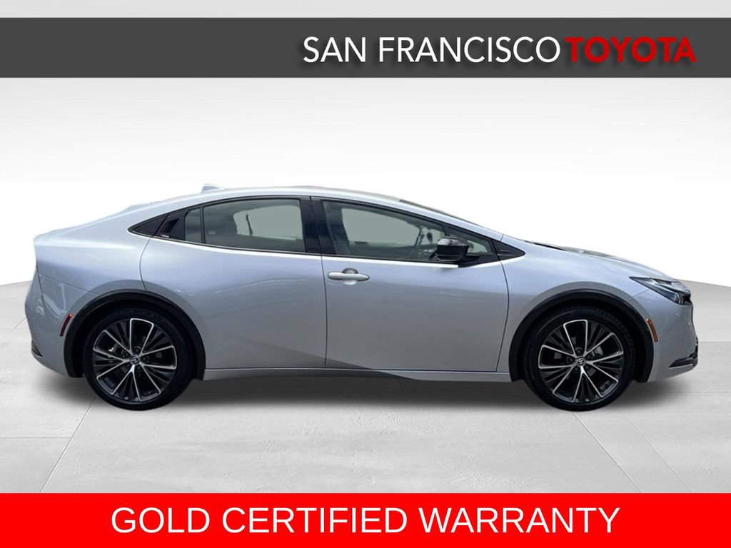 Certified 2024 Toyota Prius XLE FWD image 6