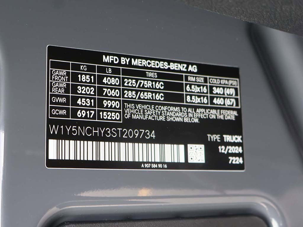 Used 2025 Mercedes-Benz Sprinter 3500 image 38