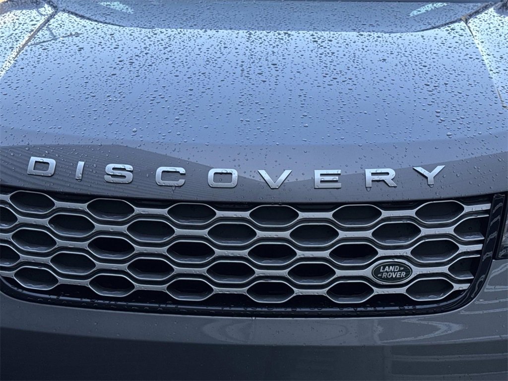 New 2025 Land Rover Discovery S image 10