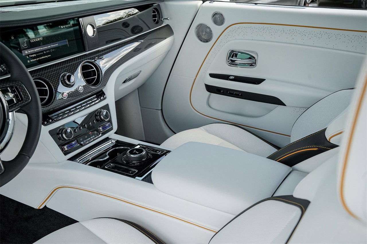 New 2025 Rolls-Royce Spectre Black Badge image 20