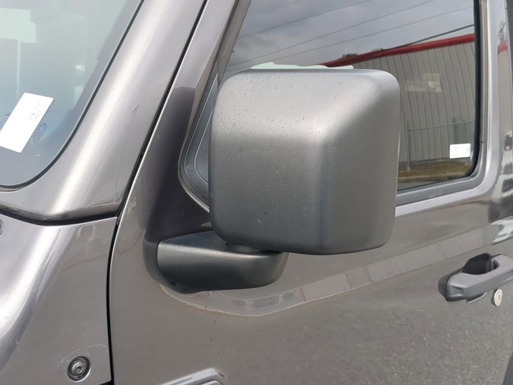 Used 2021 Jeep Wrangler Sport S image 10