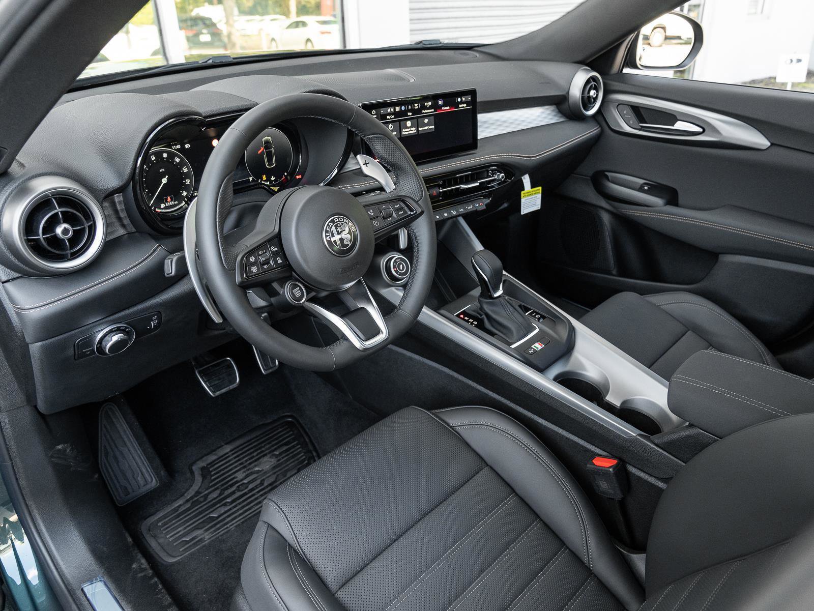 New 2026 Alfa Romeo Tonale Veloce w/ Quick Order Package 23H Volce image 8