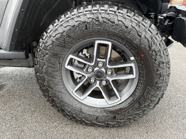 New 2026 Jeep Gladiator Mojave w/ Safety Group AWD/4WD image 11