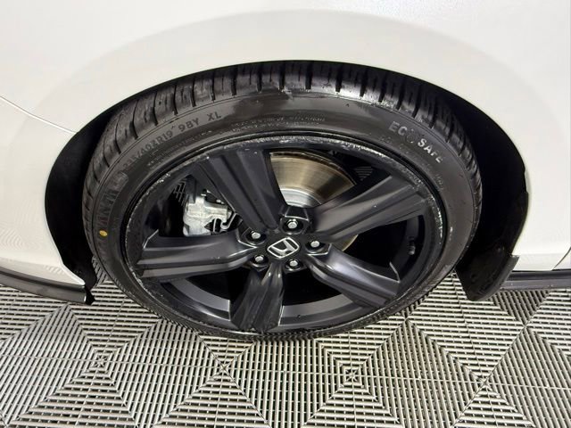 Used 2024 Honda Accord Sport image 13
