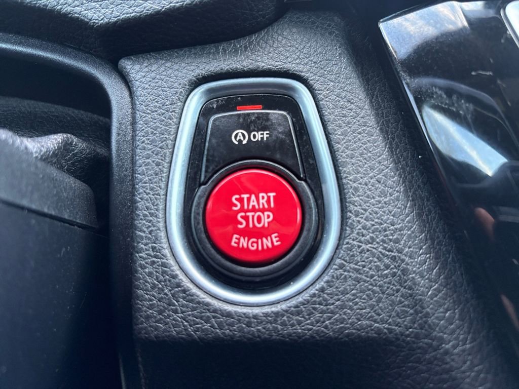 Used 2018 BMW M4 Coupe image 11