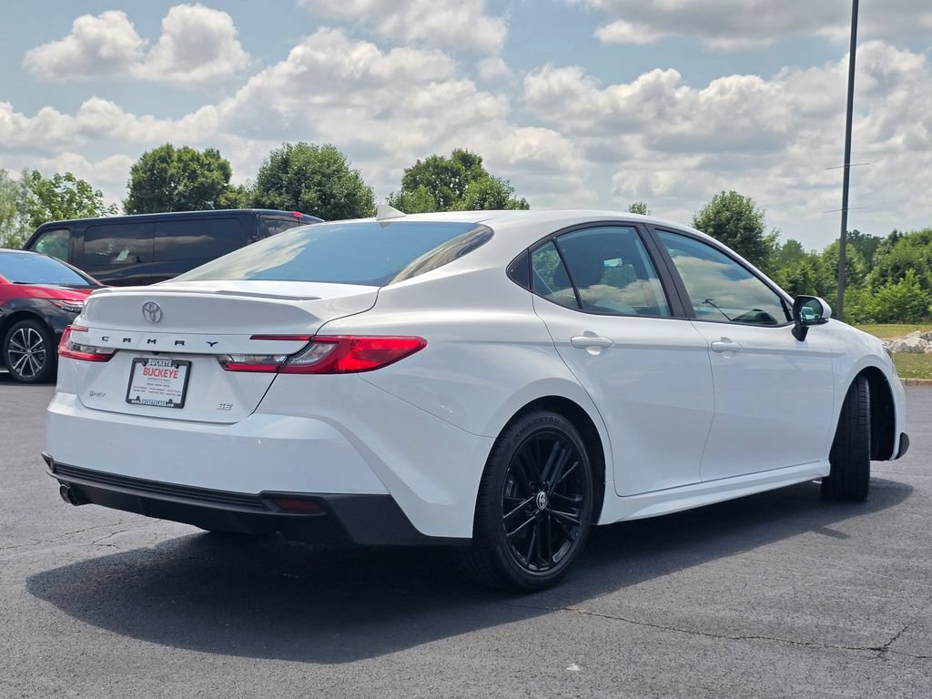 Used 2025 Toyota Camry SE FWD image 8