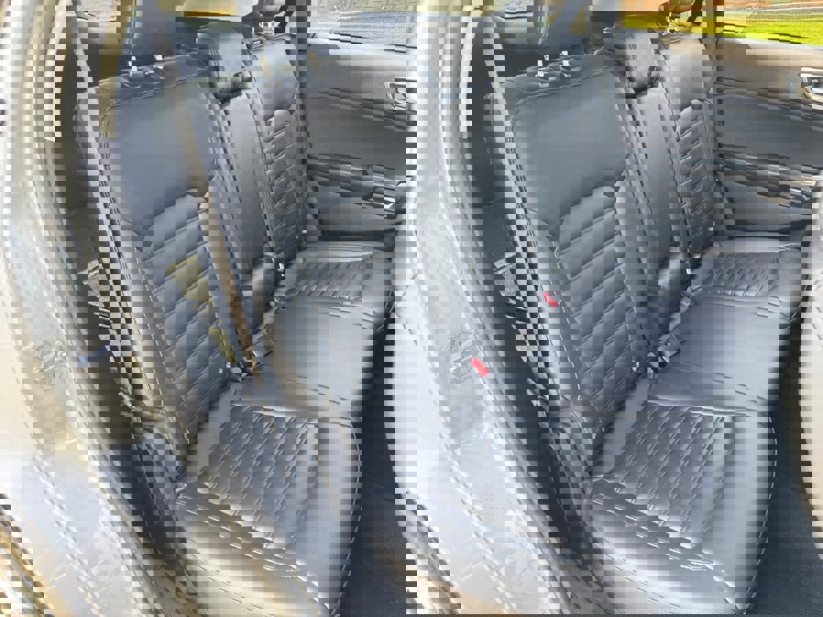 Used 2024 Ford Edge SEL image 19