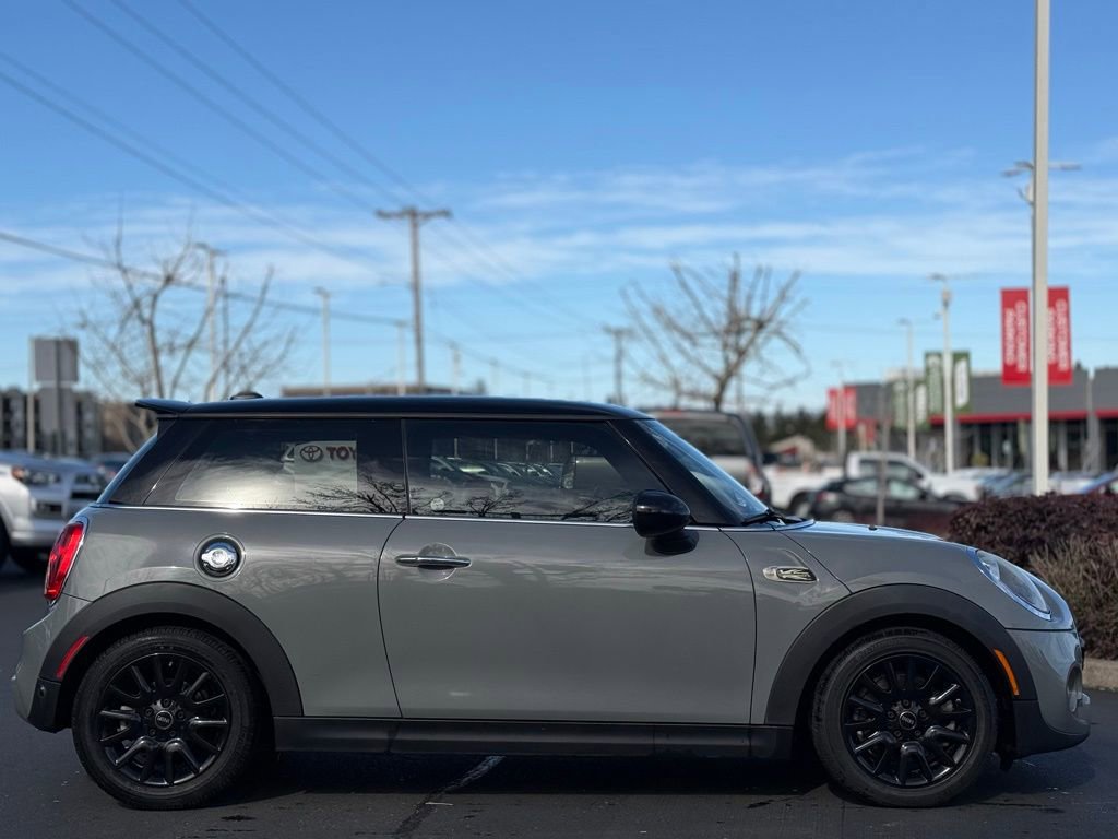 Used 2015 MINI Cooper S image 6