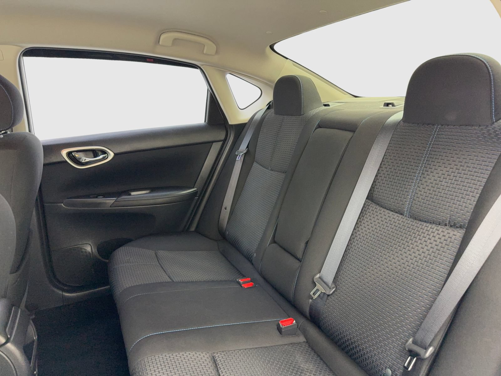 Used 2017 Nissan Sentra SR FWD image 35