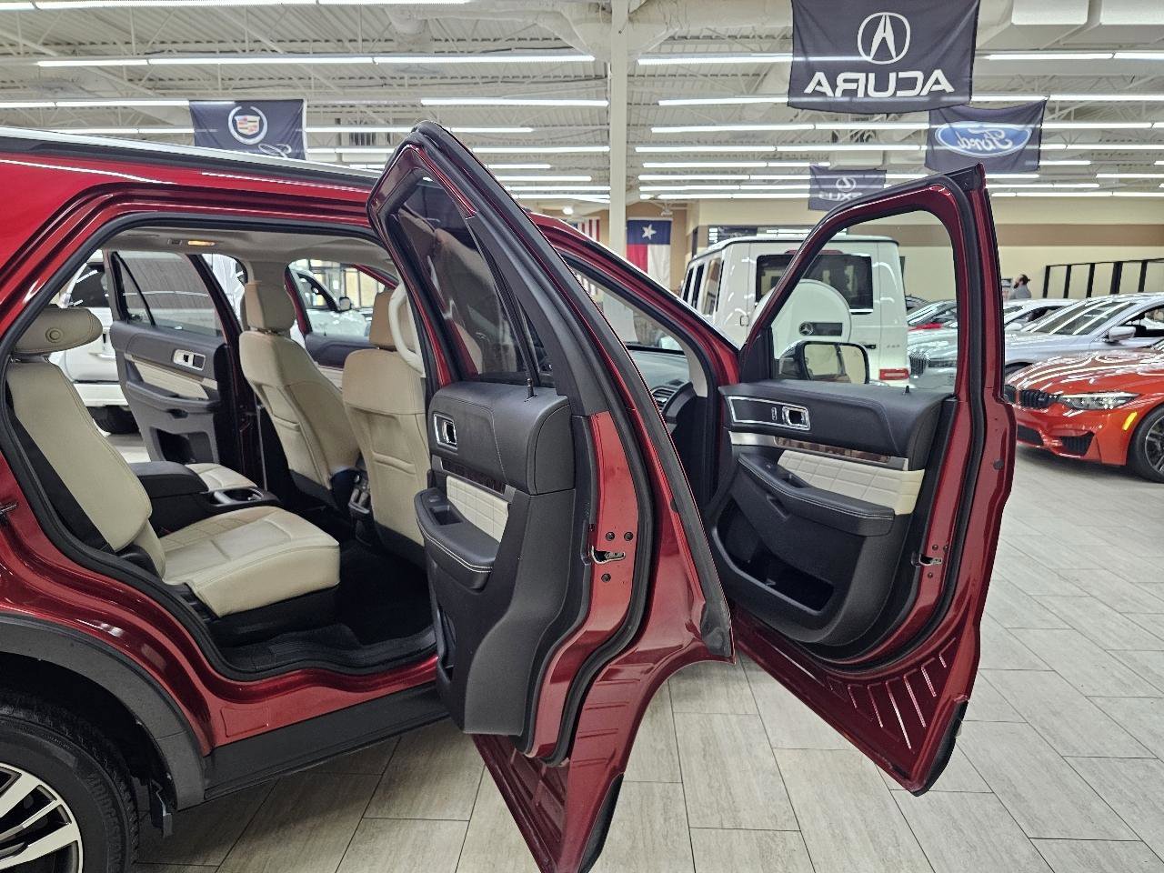 Used 2016 Ford Explorer Platinum image 17