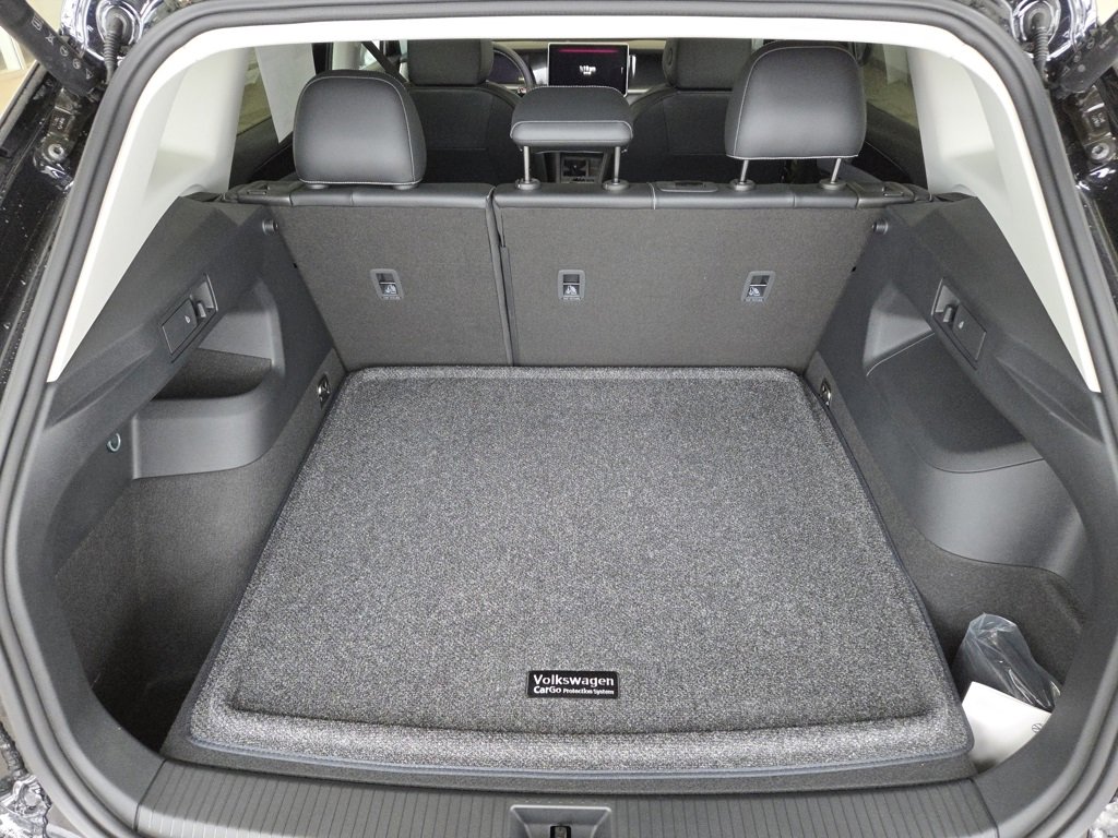 New 2026 Volkswagen Tiguan SE image 4