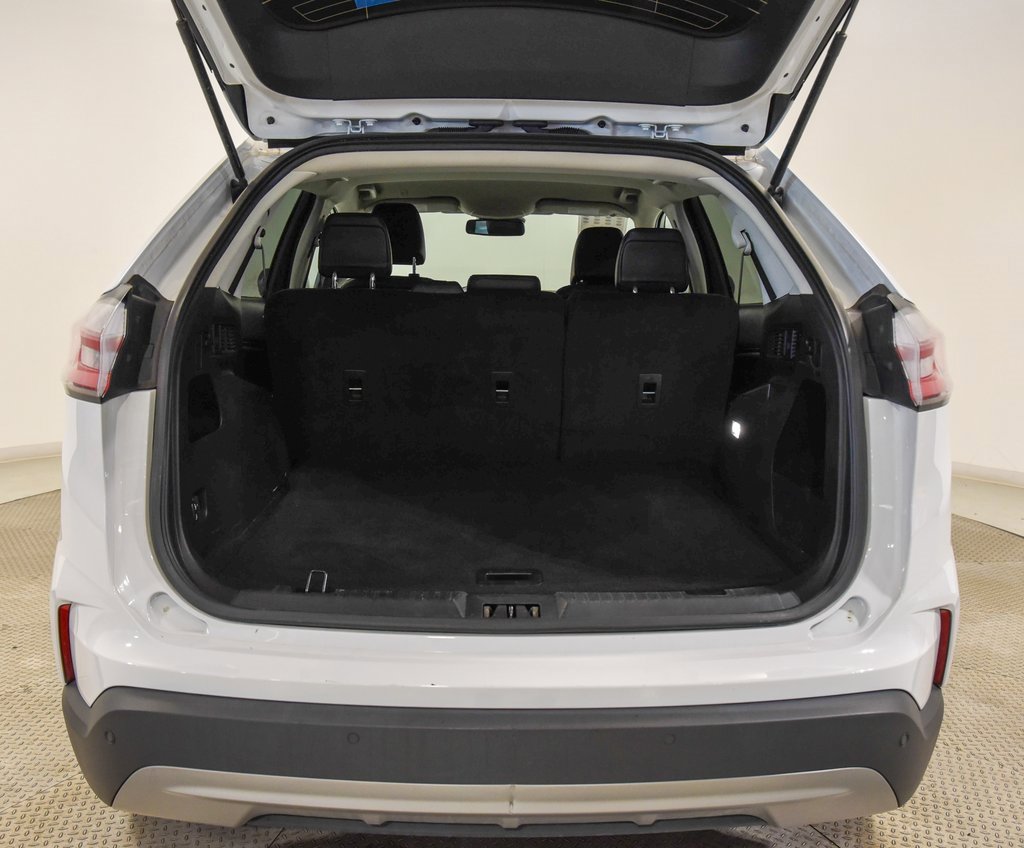 Used 2024 Ford Edge SEL image 13
