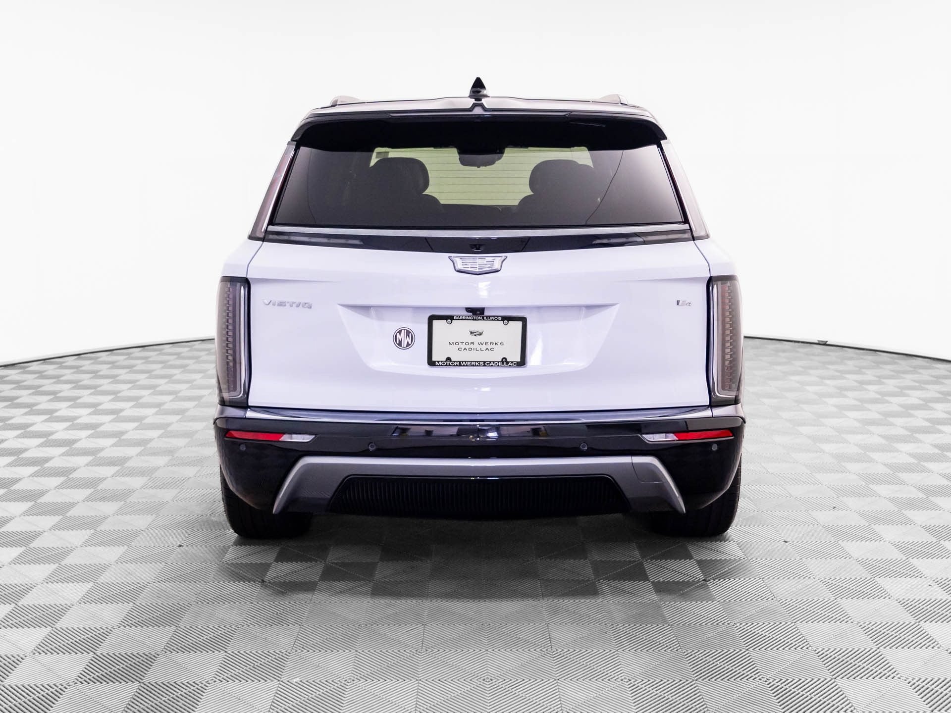 New 2027 Cadillac Vistiq Luxury w/ LPO, Floor Liner Package AWD/4WD image 4
