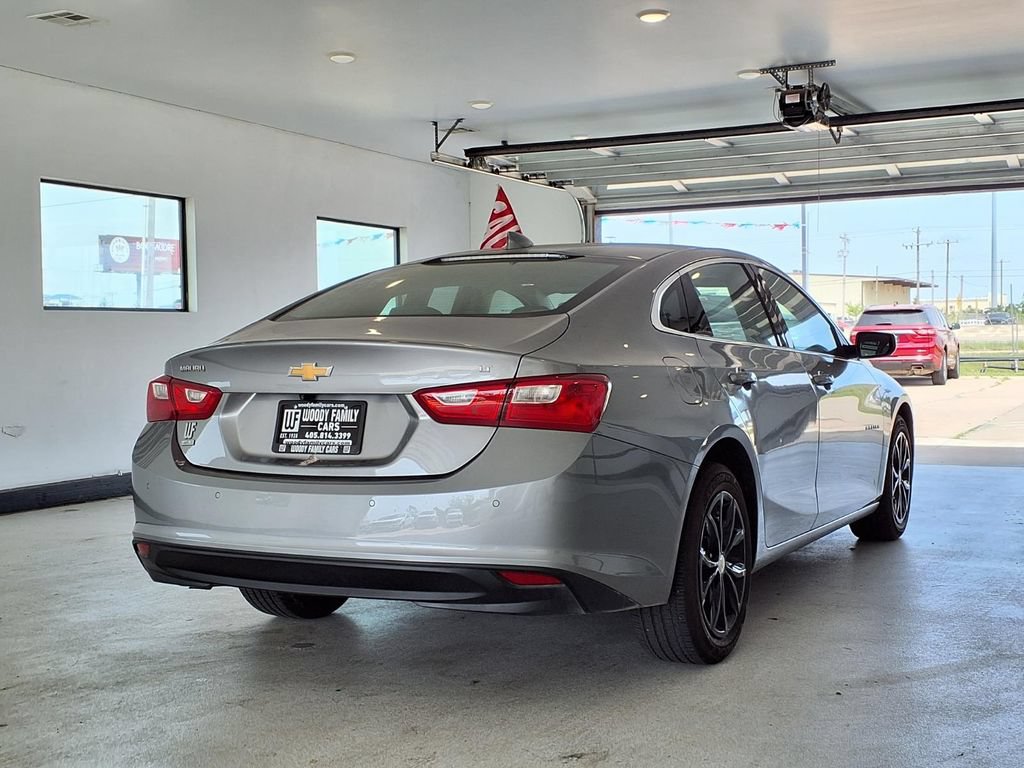 Used 2025 Chevrolet Malibu LT FWD image 16