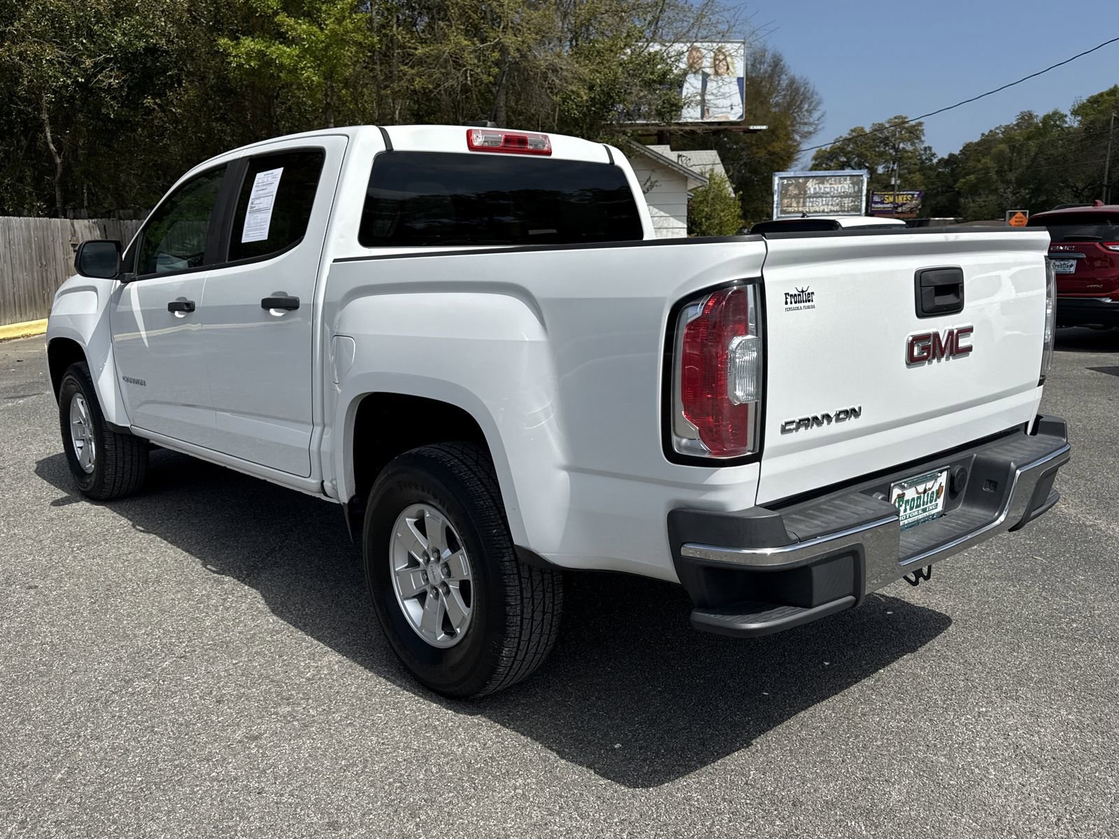 Used 2017 GMC Canyon 2WD Crew Cab w/ Convenience Package image 3