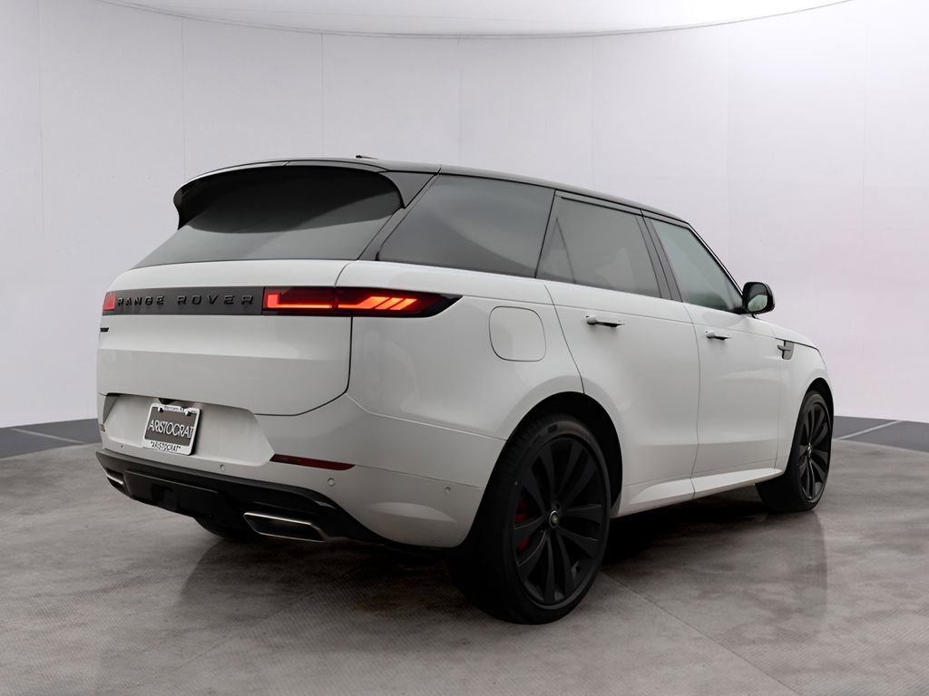 New 2025 Land Rover Range Rover Sport Dynamic SE image 5