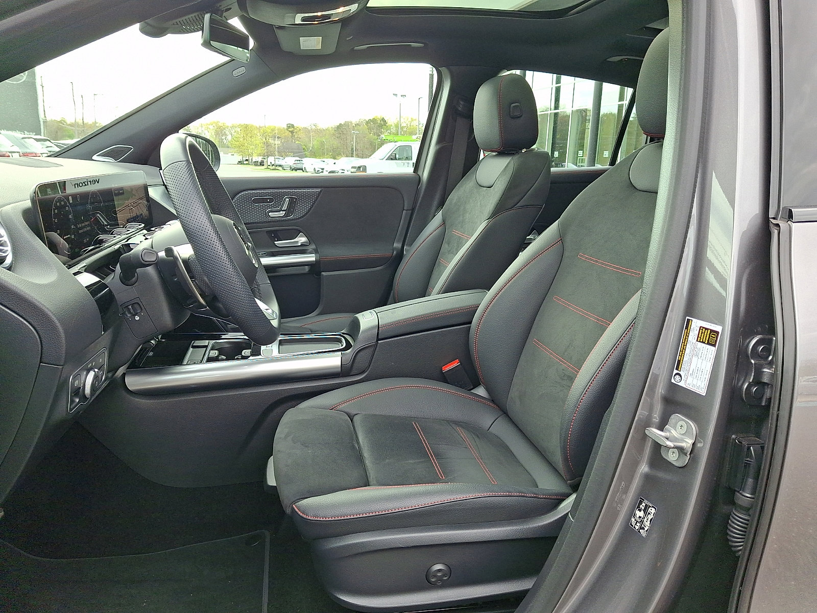 Certified 2025 Mercedes-Benz GLA 35 AMG 4MATIC image 13