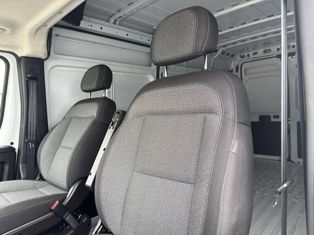 Used 2026 RAM ProMaster 2500 w/ Safety Group FWD image 14