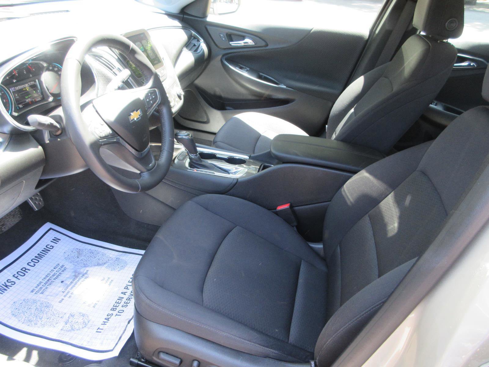 Used 2016 Chevrolet Malibu LT w/ Driver Confidence Package FWD image 13