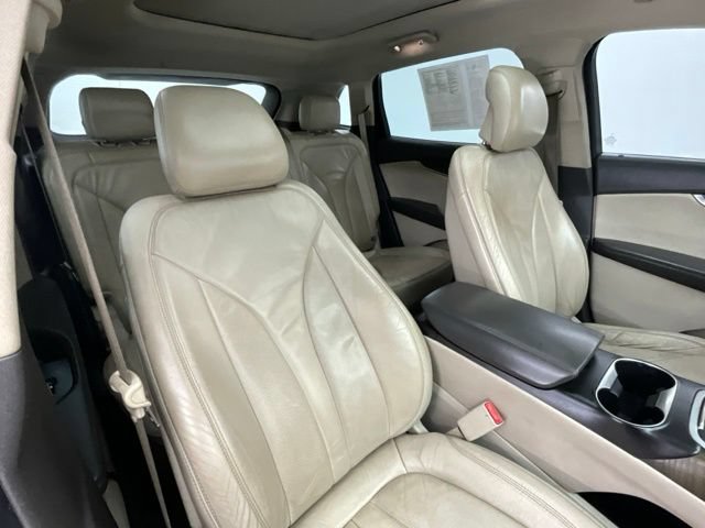 Used 2017 Lincoln MKX Select w/ Select Plus Package FWD image 16