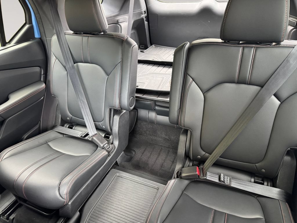 Used 2023 Honda Pilot TrailSport image 13