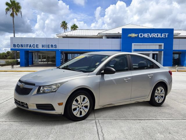 Used 2014 Chevrolet Cruze LS FWD image 2