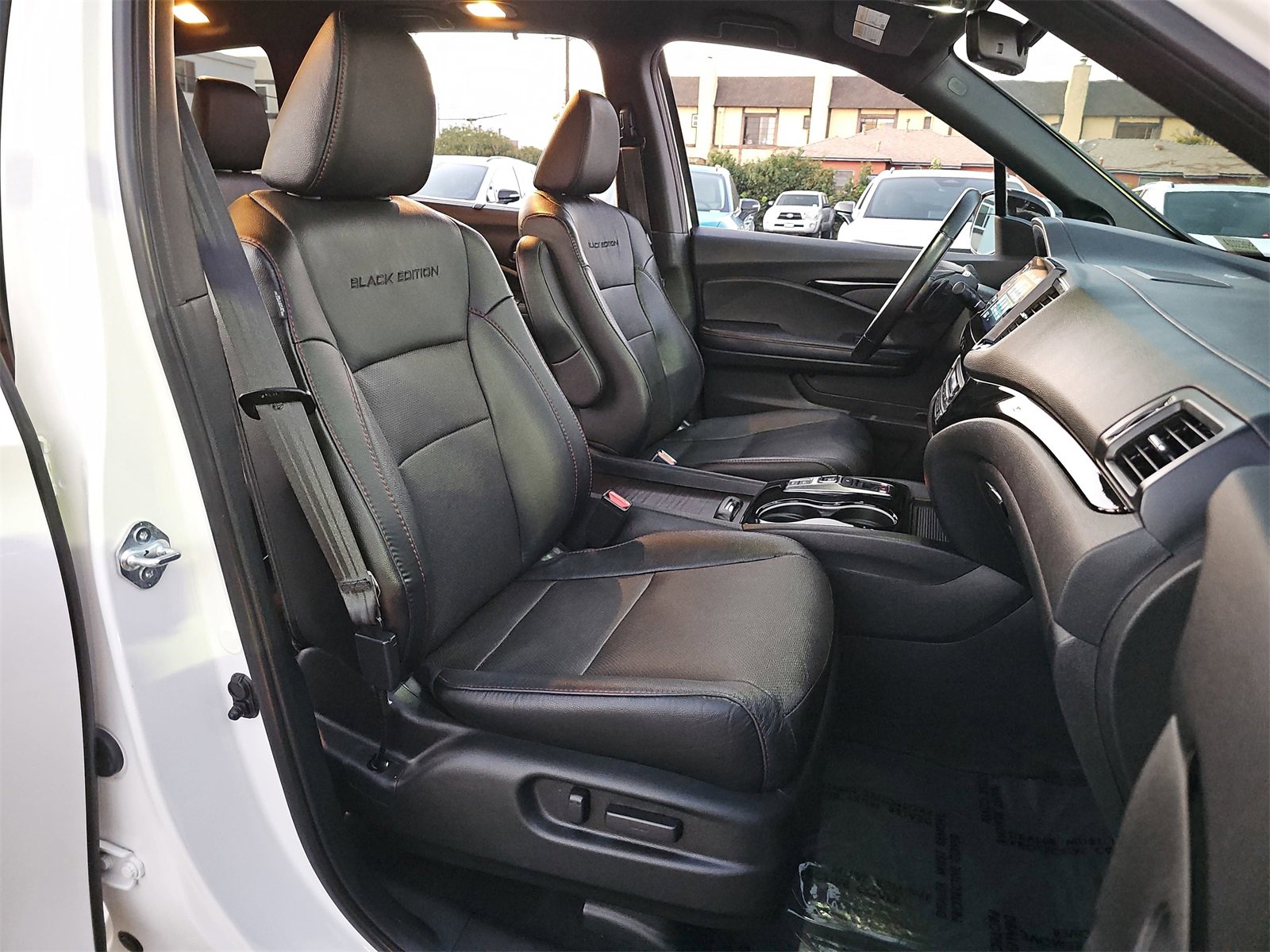 Used 2022 Honda Pilot Black Edition image 10