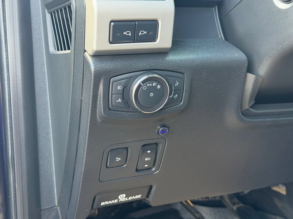Used 2019 Ford F250 Lariat w/ Lariat Ultimate Package AWD/4WD image 24
