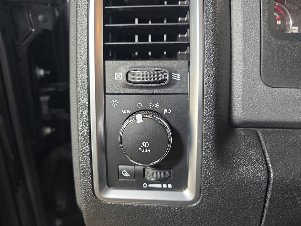 Used 2016 RAM 1500 Outdoorsman AWD/4WD image 25
