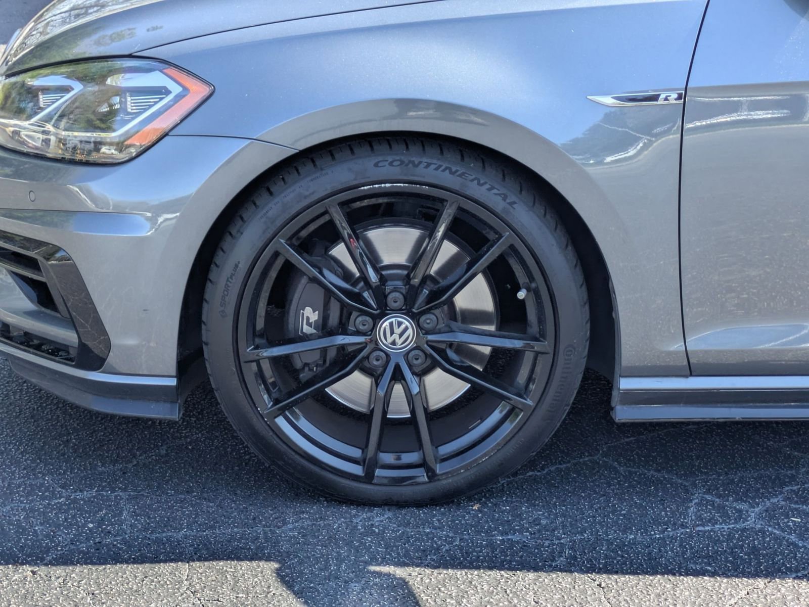 Used 2019 Volkswagen Golf R 4-Door image 31