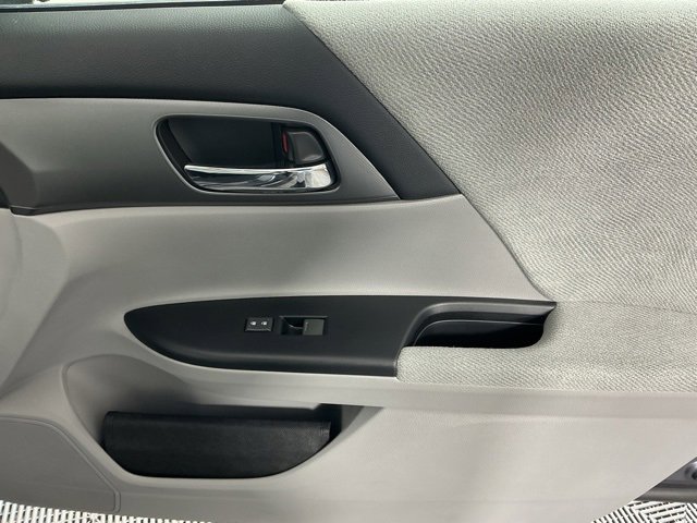 Used 2013 Honda Accord LX image 13