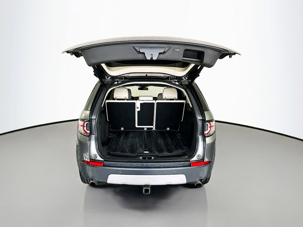 Used 2017 Land Rover Discovery Sport HSE Luxury image 28