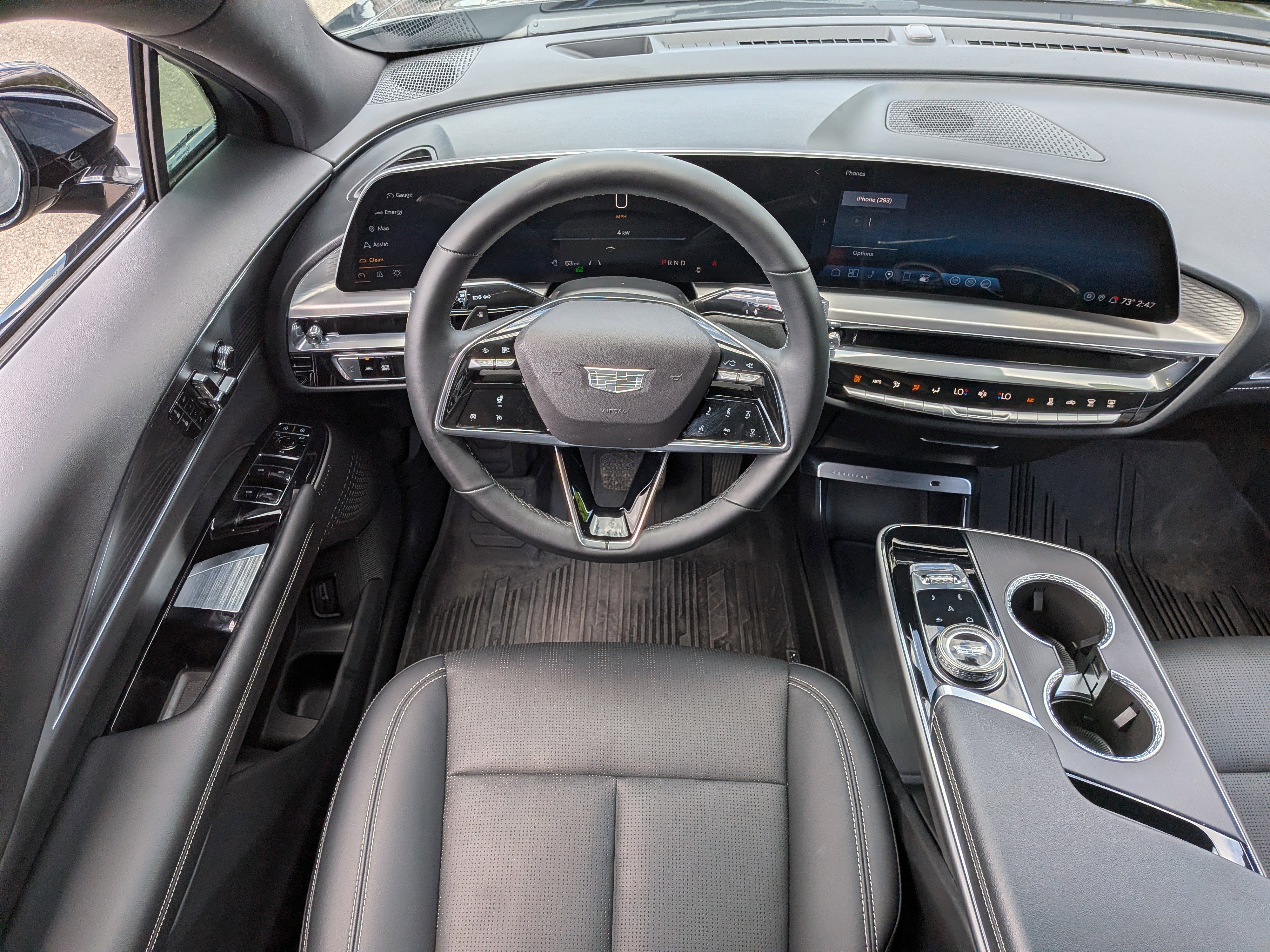 Used 2024 Cadillac Lyriq Luxury w/ LPO, Floor Liner Package image 18