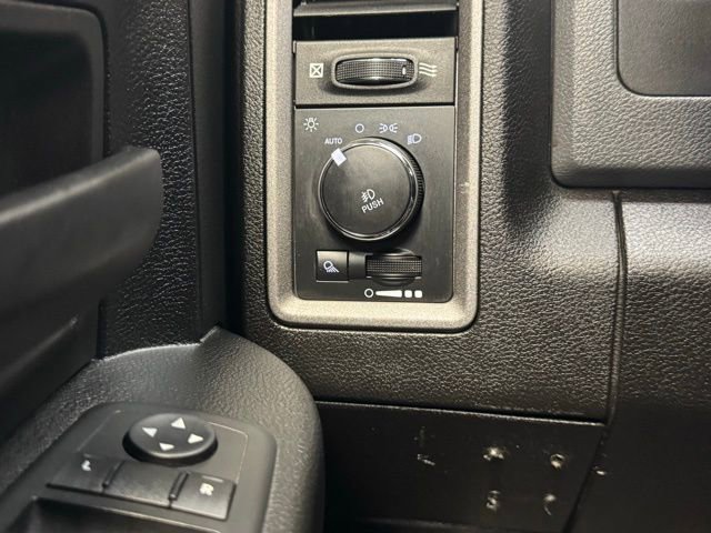 Used 2019 RAM 1500 Tradesman w/ SXT Plus Group image 16