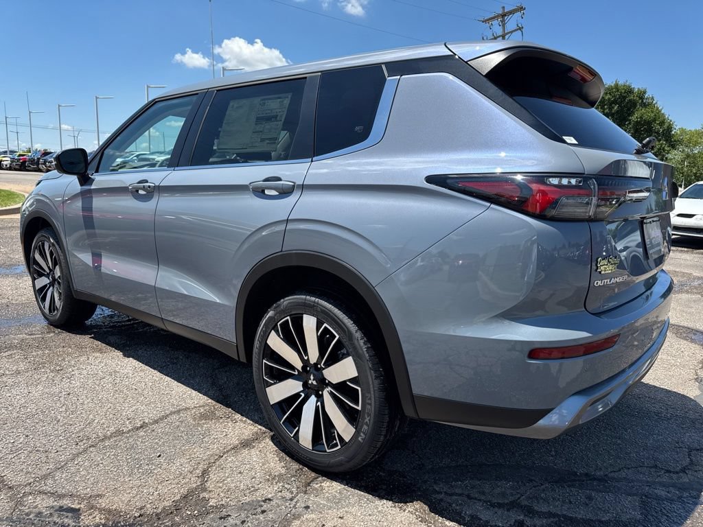 New 2026 Mitsubishi Outlander SE FWD image 6