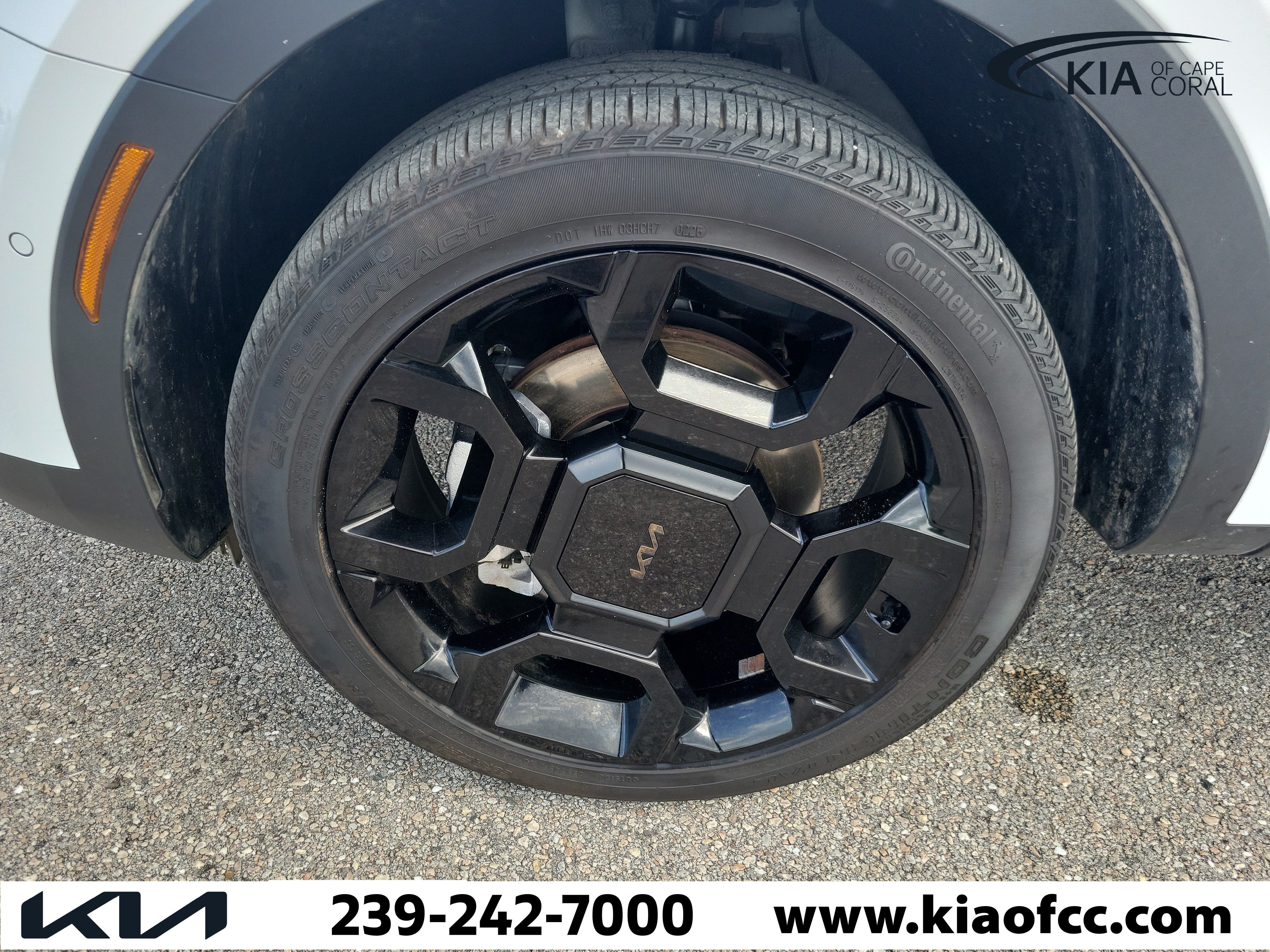 Certified 2025 Kia Sorento SX AWD/4WD image 5