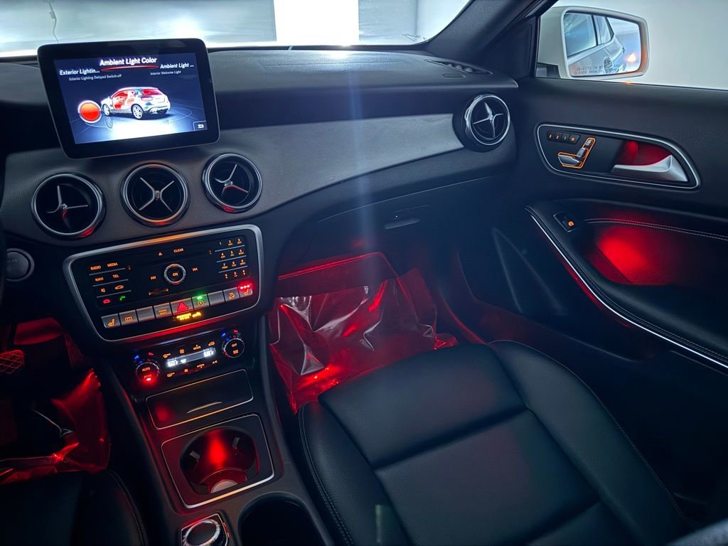 Used 2020 Mercedes-Benz GLA 250 4MATIC image 28