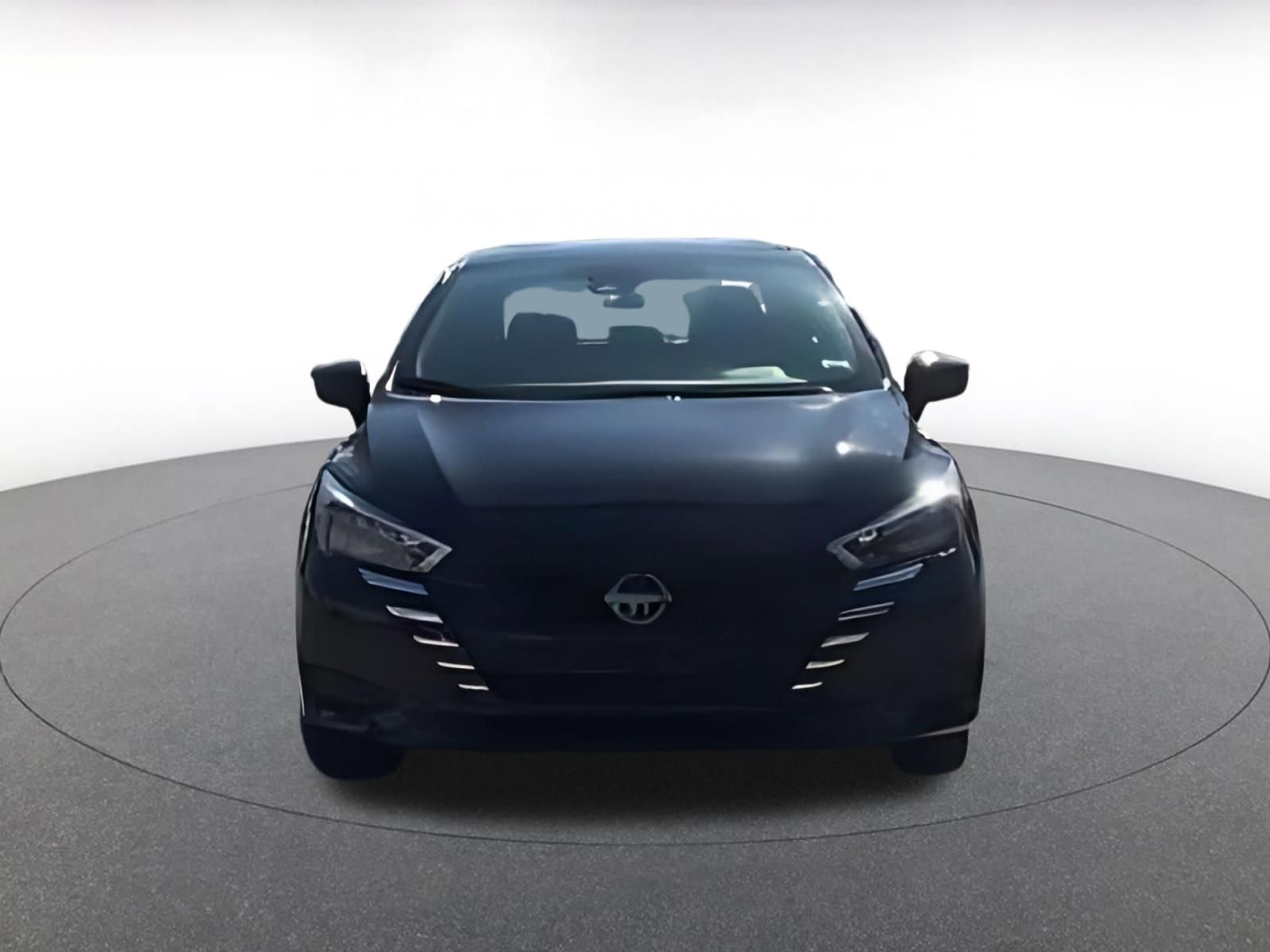 Used 2025 Nissan Versa SV image 14