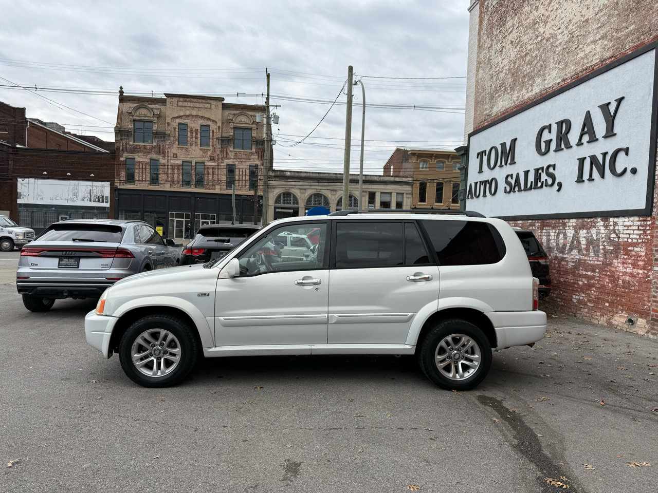 Used 2005 Suzuki XL7 4WD image 5