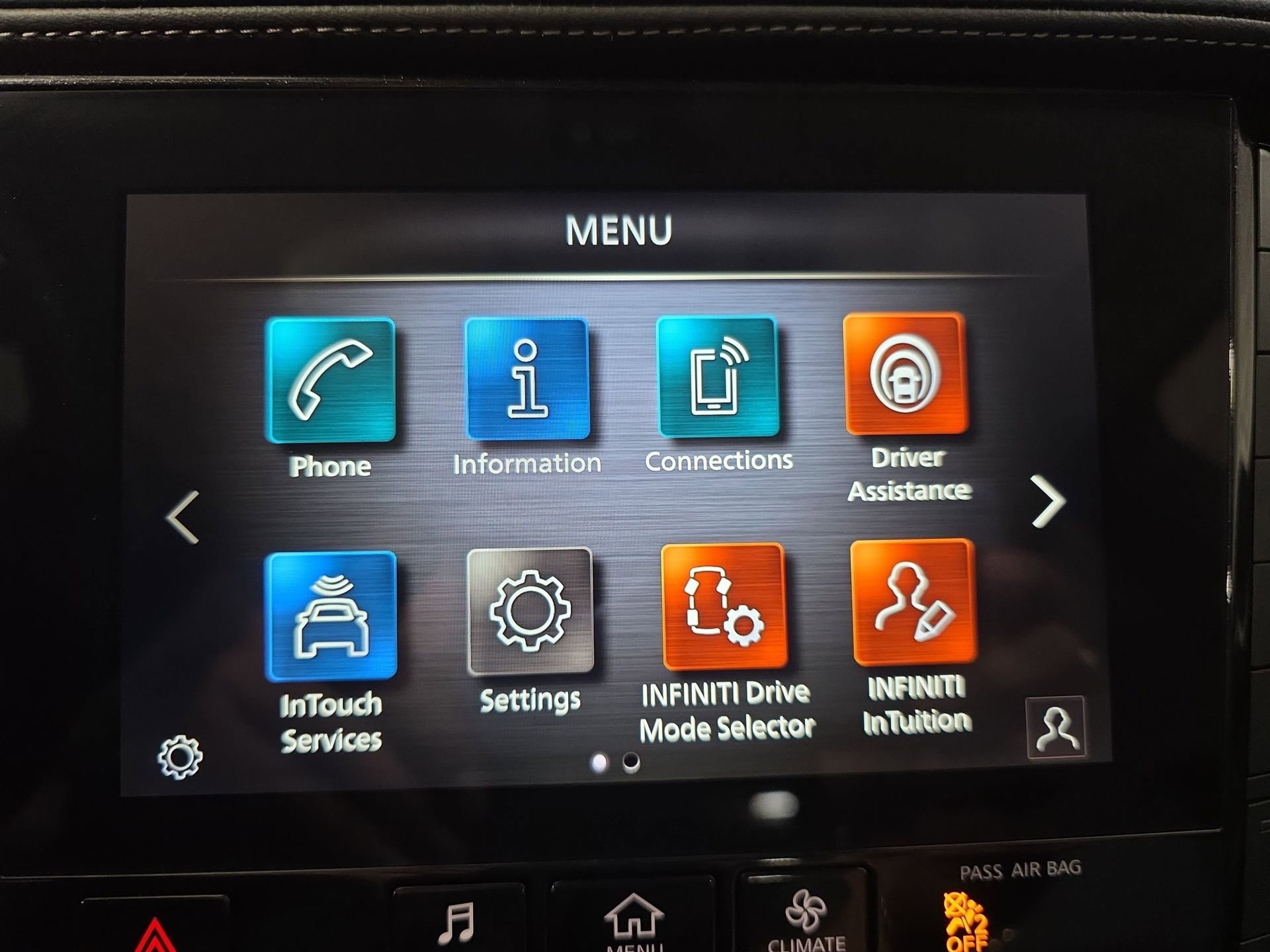 Certified 2025 INFINITI QX50 Luxe w/ Accent Package image 21