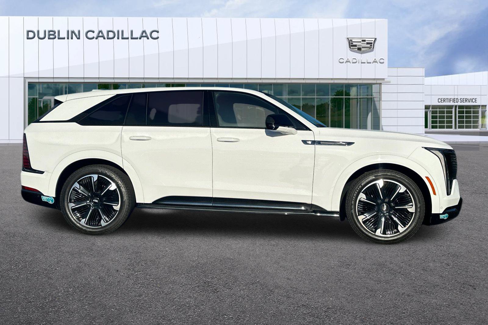 Certified 2025 Cadillac Escalade IQ Sport 1 w/ Smart Trailering package AWD/4WD image 3