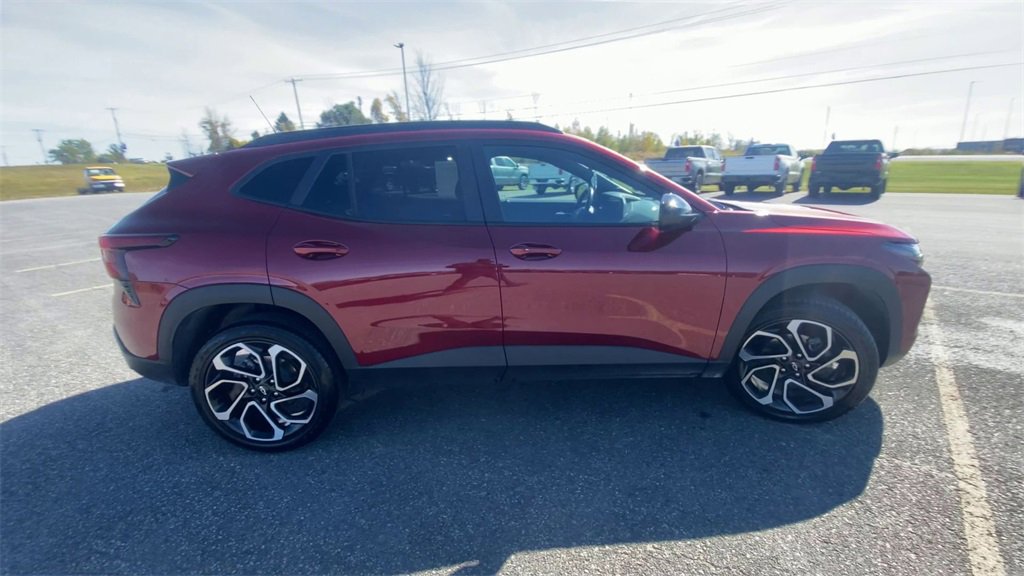 Certified 2024 Chevrolet Trax RS image 9