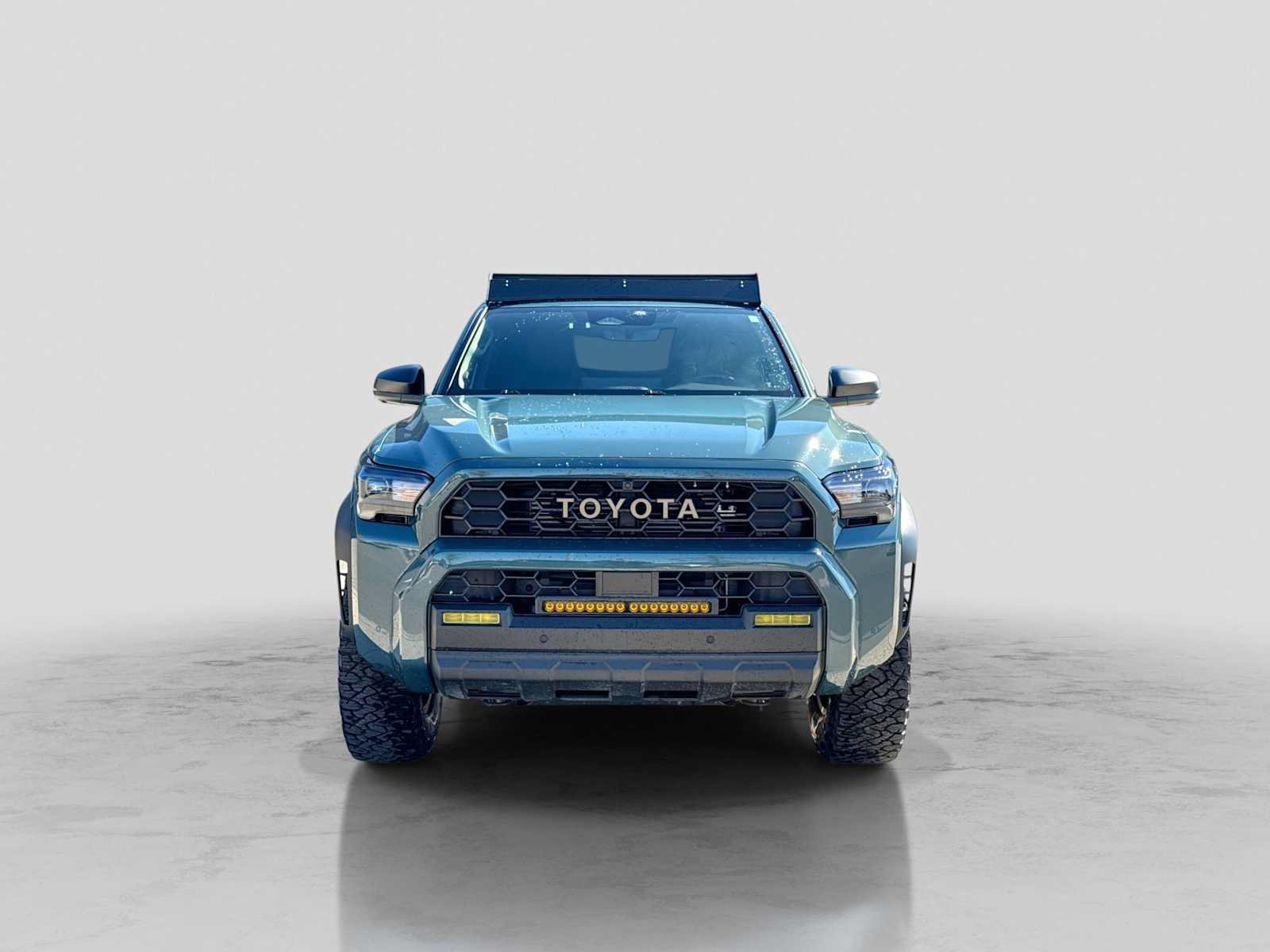 Used 2025 Toyota 4Runner TRD Off-Road Premium AWD/4WD image 9
