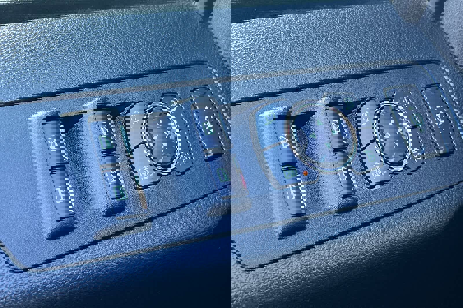 Used 2020 Ford F250 Lariat w/ Lariat Ultimate Package image 15