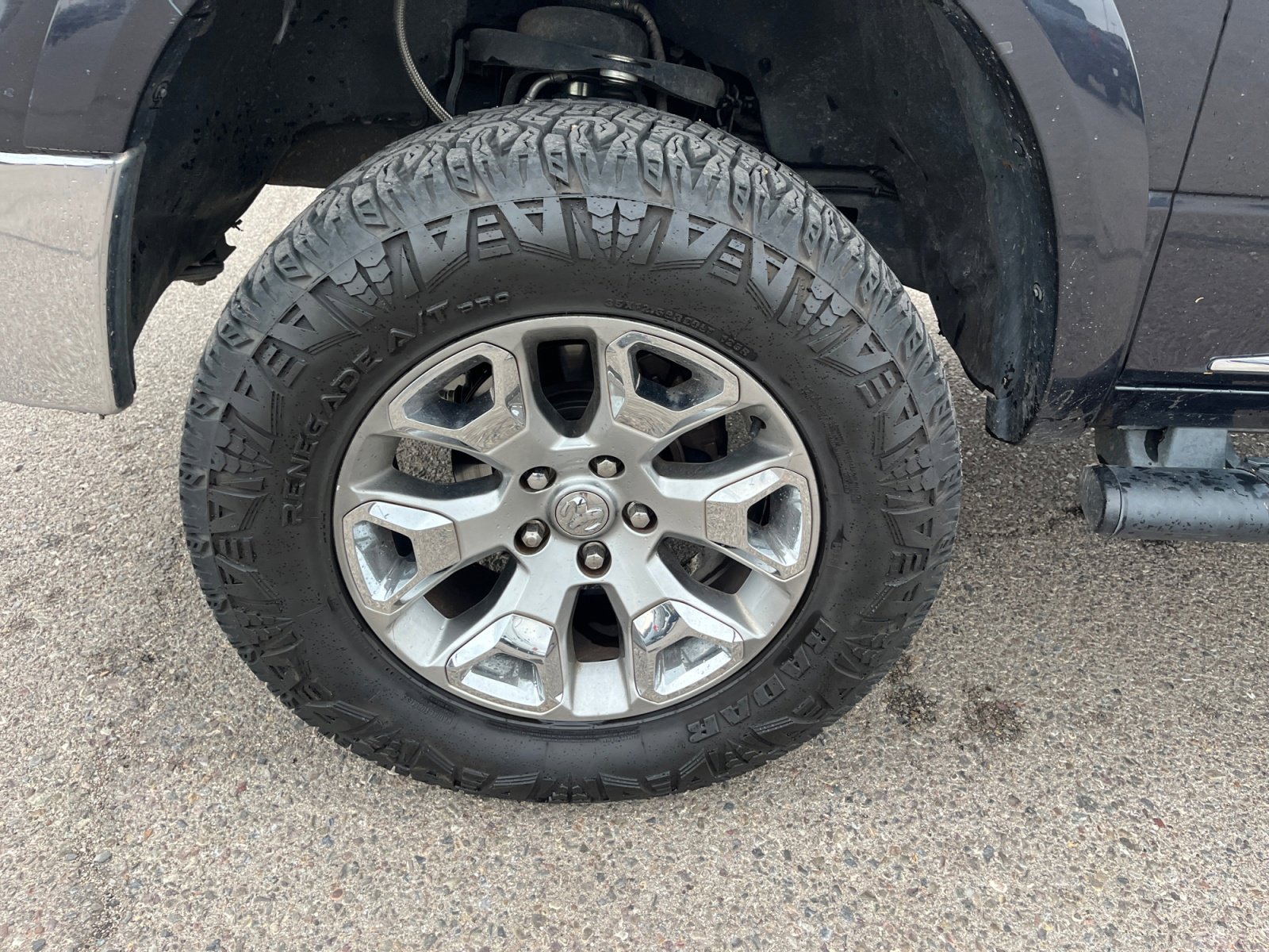 Used 2016 RAM 1500 Limited image 25