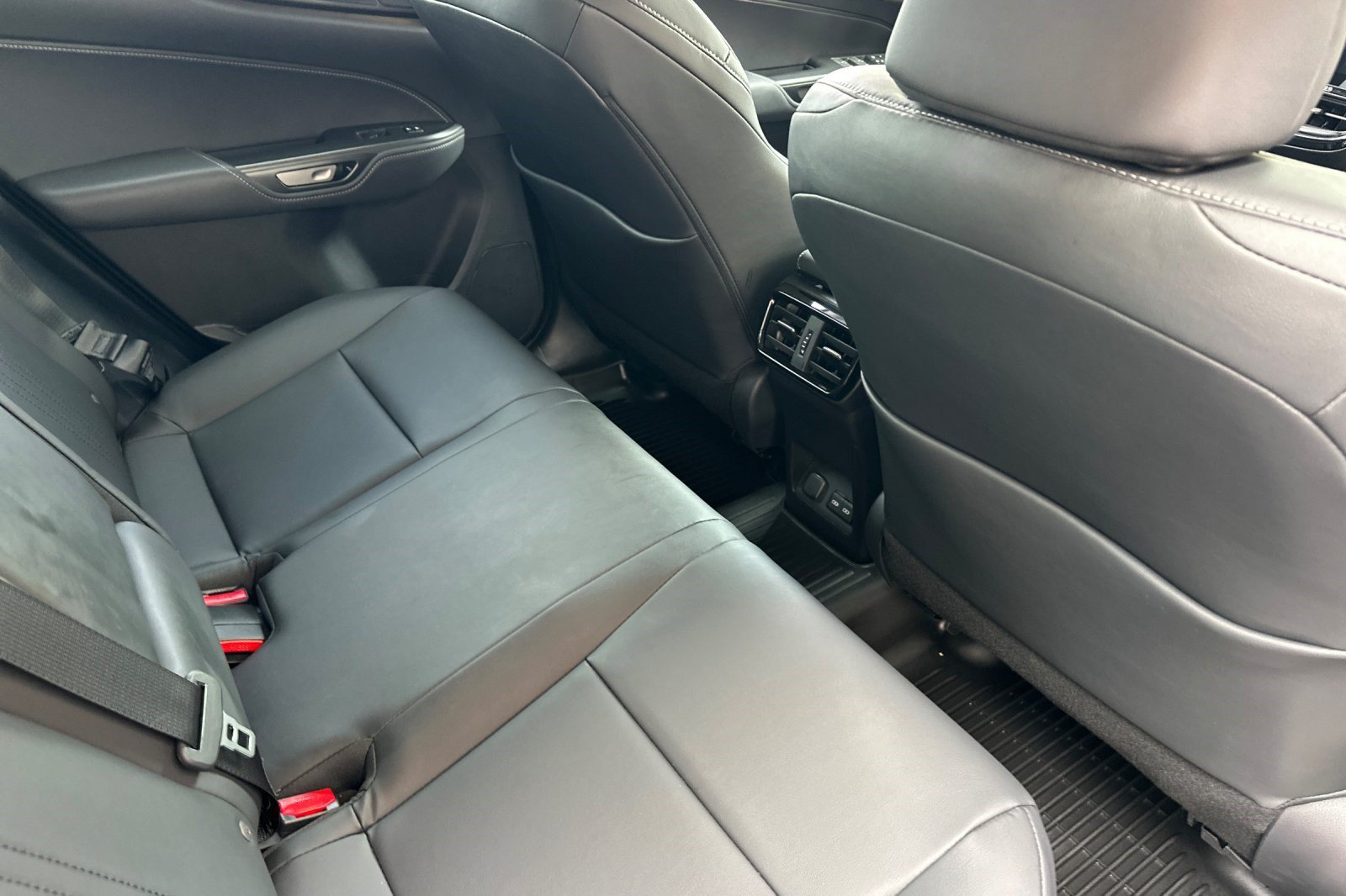 Certified 2026 Lexus NX 350h AWD w/ Accessory Package (2T) image 33